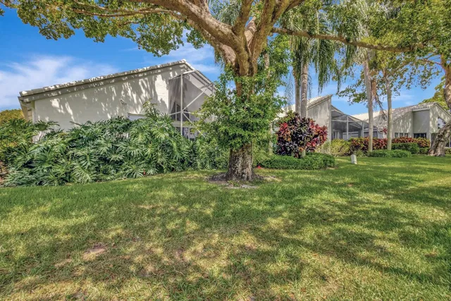 Residence photo 49
