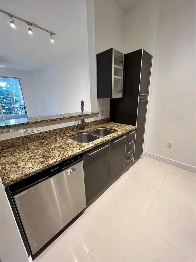 Cityplace South Tower Unit 214 photo 2