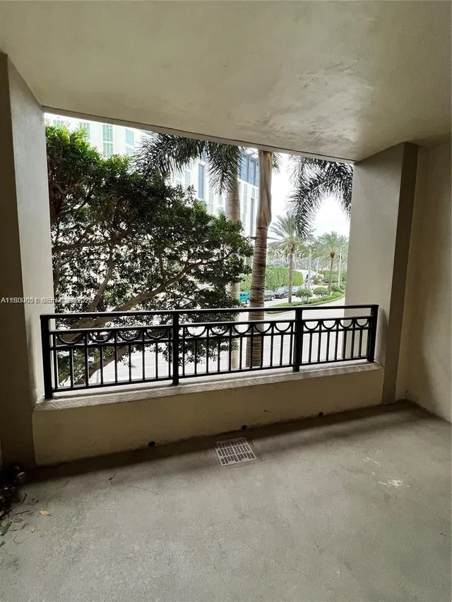 Cityplace South Tower Unit 214 photo 9