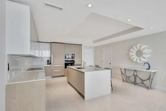Amrit Ocean Resort & Residences Unit P1401 photo 4