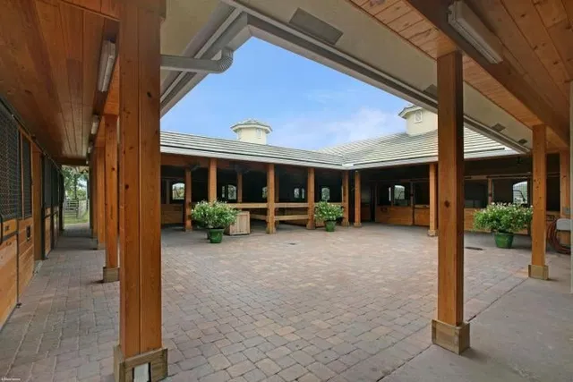Saddle Trail Park Residence photo 3