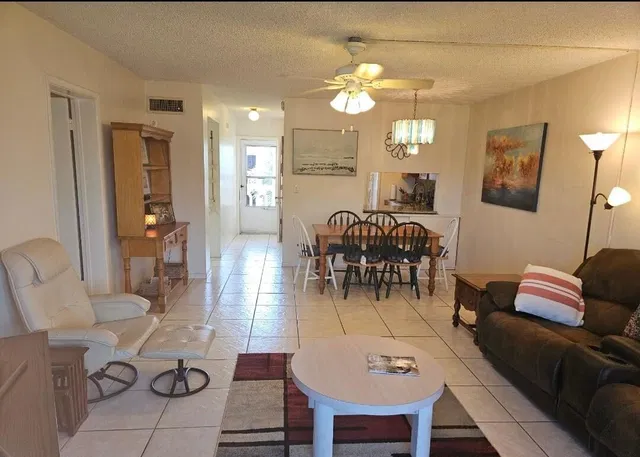  Unit 202 photo 4