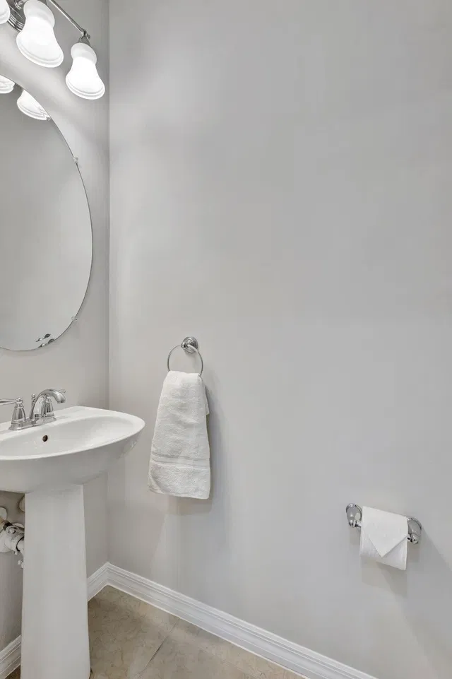 Botanica Unit 102 photo 15