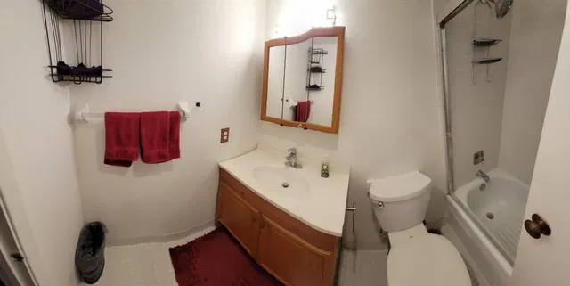 Unit 306 photo 17