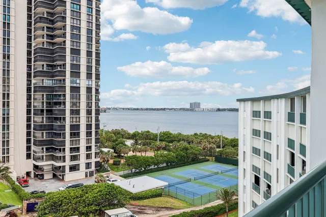 Singer Island Unit Pha photo 27