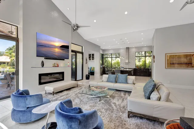 Frenchman's Creek Residence photo 12