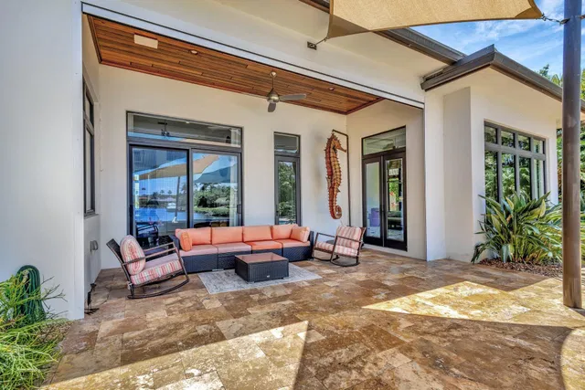 Frenchman's Creek Residence photo 57