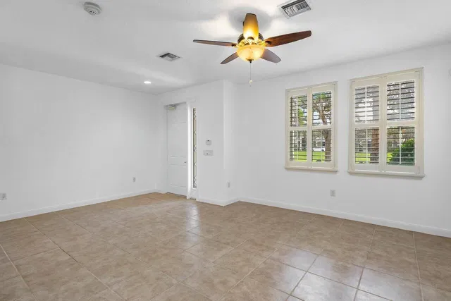 Mallory Creek Abacoa Residence photo 11