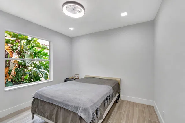 Residence photo 11