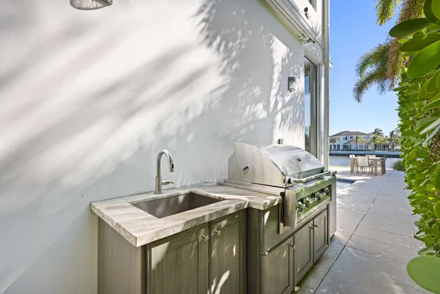Palm Trail Delray Beach Residence photo 12