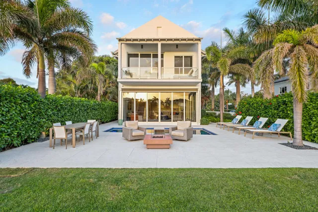 Palm Trail Delray Beach Residence photo 17