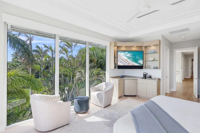 Palm Trail Delray Beach Residence photo 32