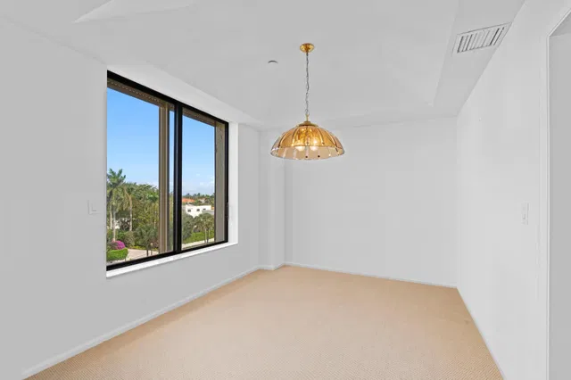 Palm Beach Biltmore Unit 304 photo 8