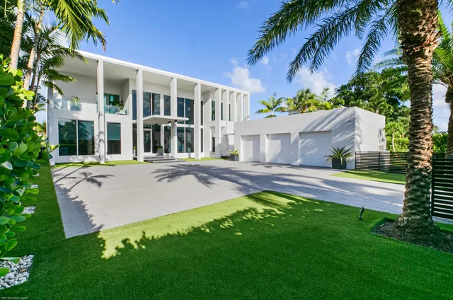 Residence photo 2