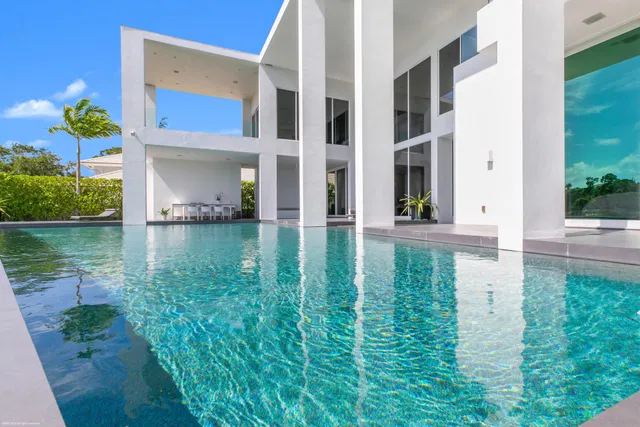 Residence photo 5