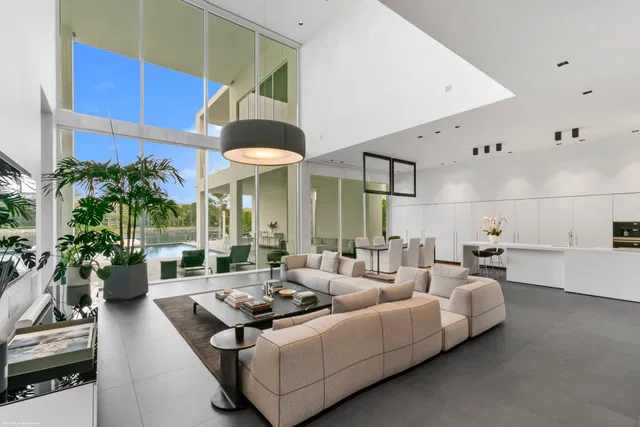 Residence photo 11
