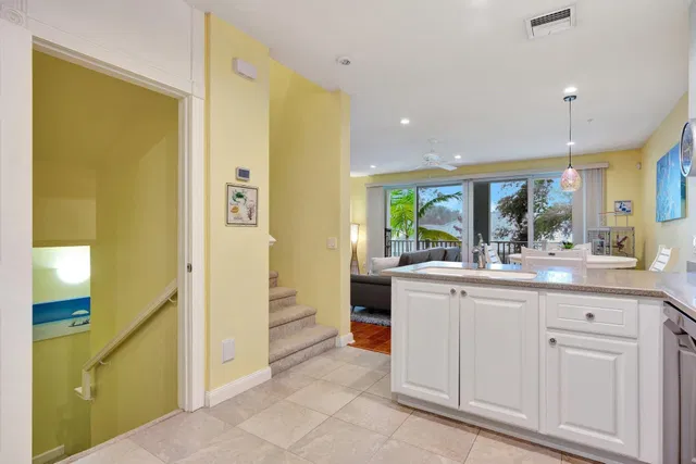 Mallory Creek Abacoa Residence photo 8