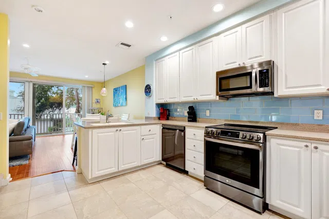 Mallory Creek Abacoa Residence photo 10