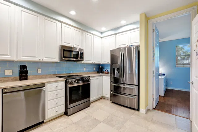 Mallory Creek Abacoa Residence photo 11