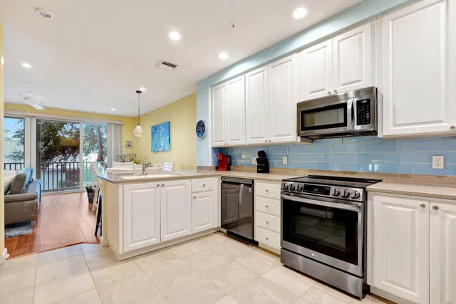 Mallory Creek Abacoa Residence photo 12