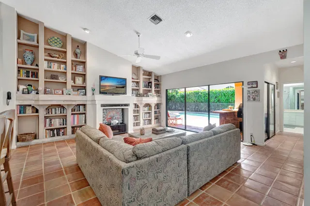 Colonnade Boca Raton Residence photo 9