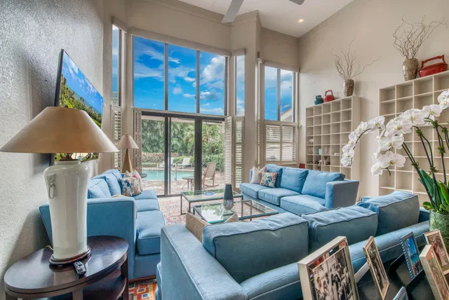 Frenchman's Creek Residence photo 4