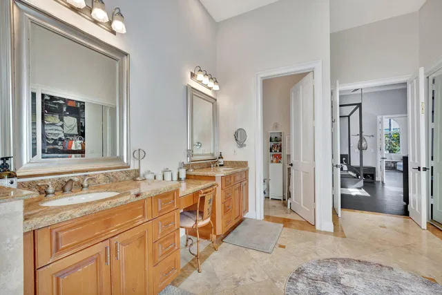 Seasons Residence photo 33