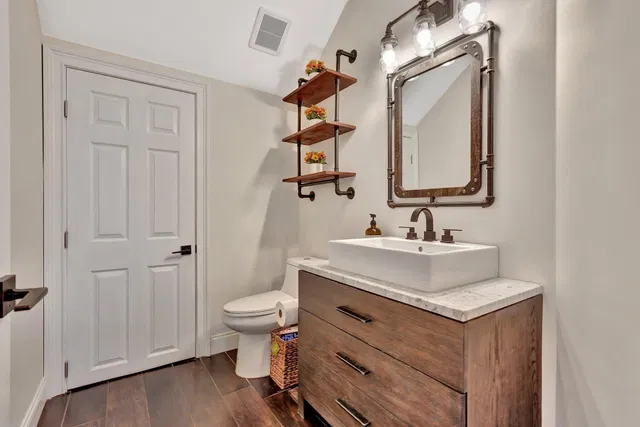 Seasons Residence photo 36