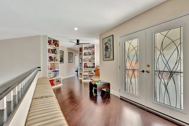 Seasons Residence photo 50