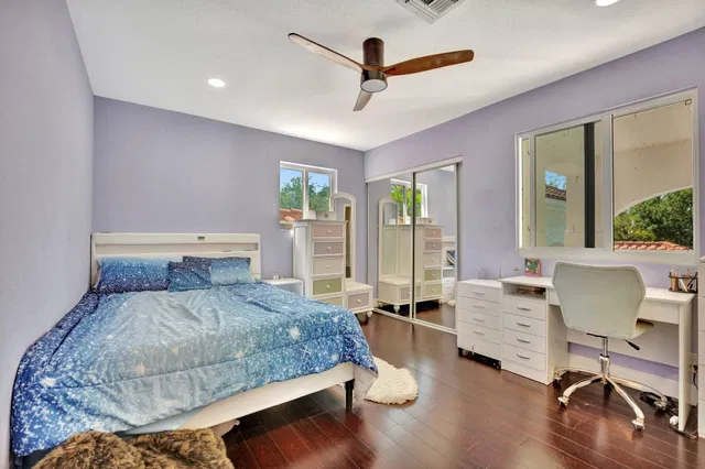 Seasons Residence photo 65