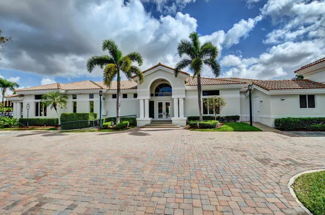 Seasons Residence photo 90