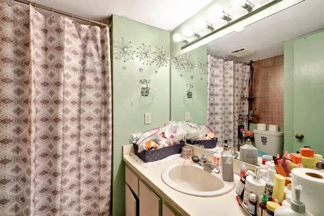 Unit 507 photo 8