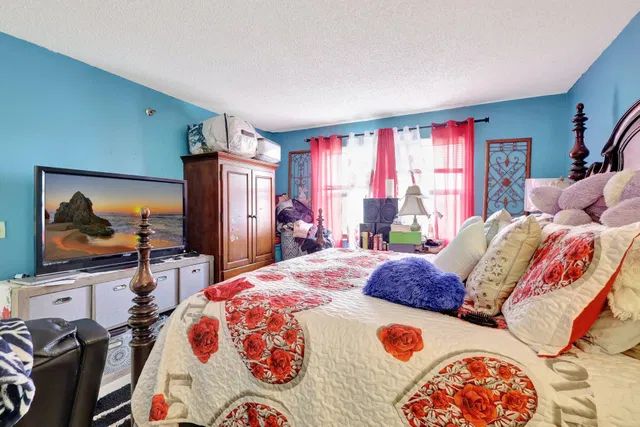 Unit 507 photo 12