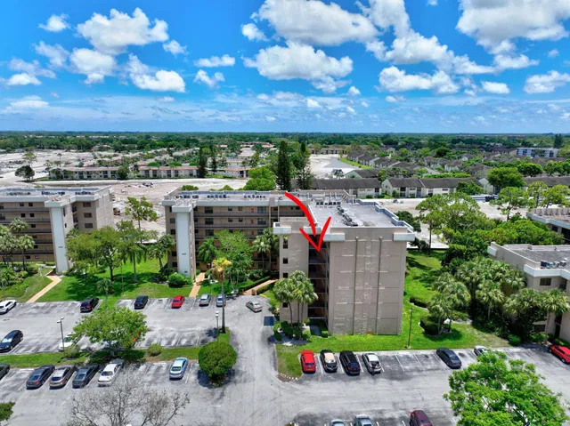 Unit 507 photo 13
