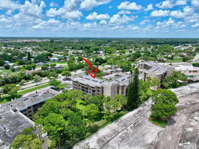 Unit 507 photo 24
