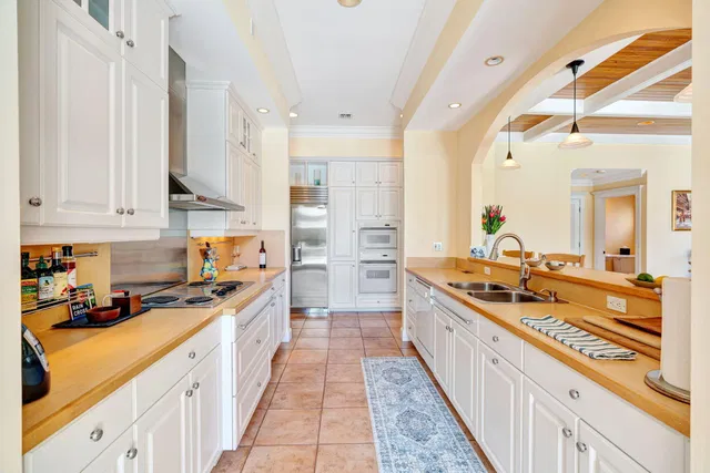 Admirals Cove Residence photo 6