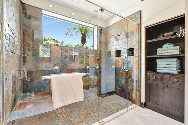 Admirals Cove Residence photo 25