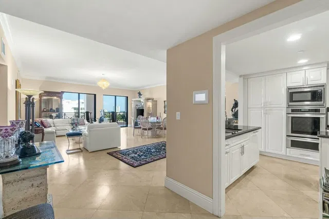 Palmetto Place Boca Unit 808 photo 2