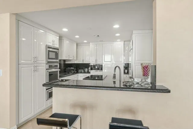 Palmetto Place Boca Unit 808 photo 9