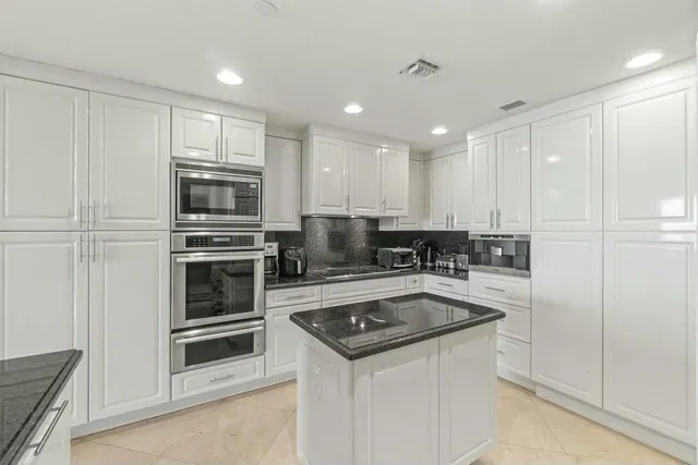 Palmetto Place Boca Unit 808 photo 12