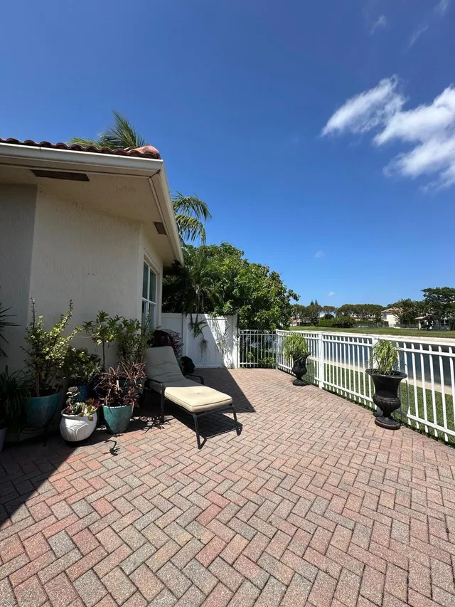  Residence photo 48
