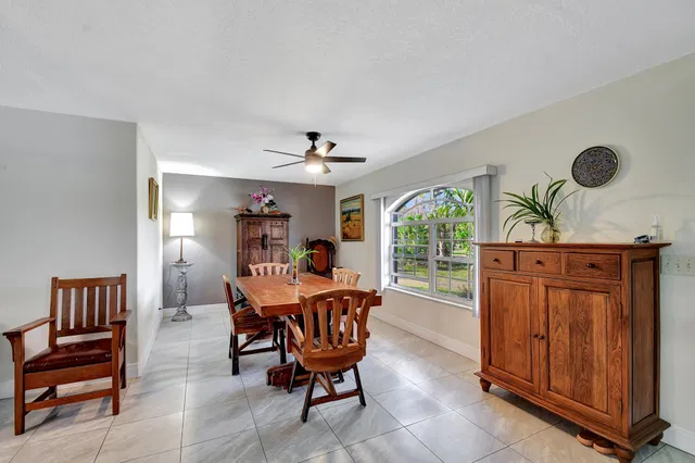 Residence photo 10
