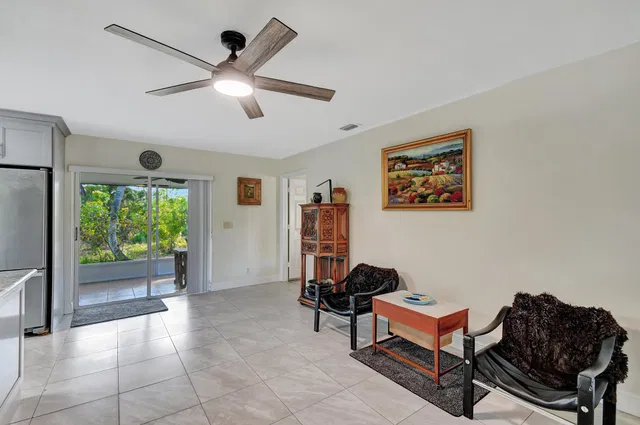 Residence photo 15