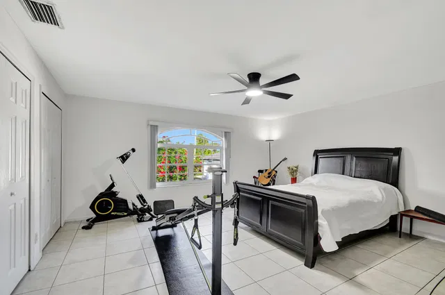 Residence photo 22