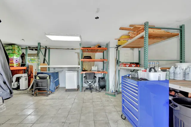 Residence photo 41