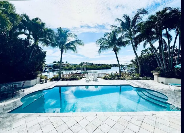 Admirals Cove Residence photo 6