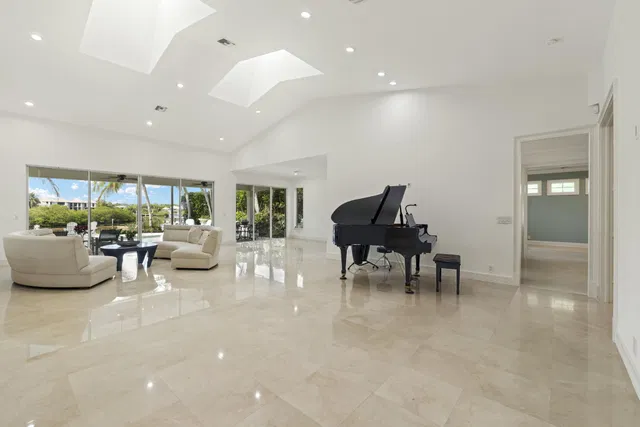 Admirals Cove Residence photo 7