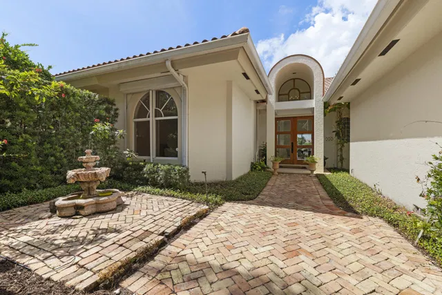 Admirals Cove Residence photo 15