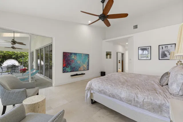 Admirals Cove Residence photo 17