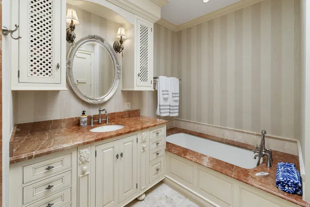 Admirals Cove Residence photo 18